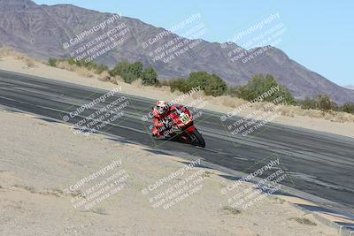 media/Dec-04-2025-Racers Edge (Thu) [[5ebc9f124d]]/3-B Group/7-Session 4 (Turn 10 Inside)/